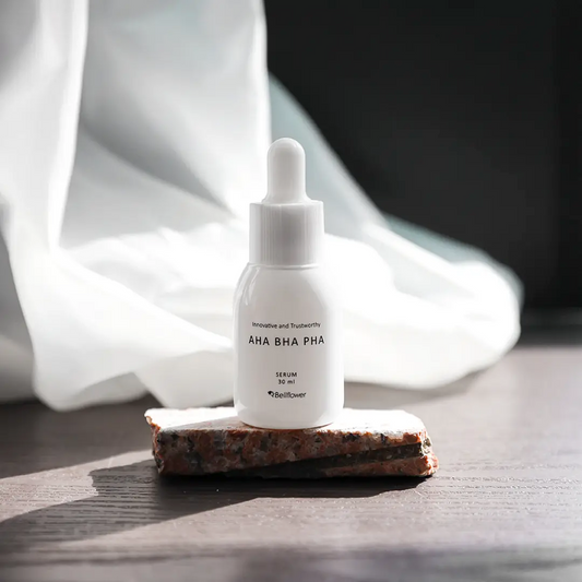 Bellflower - Sérum exfoliant doux aux acides pour une peau lisse