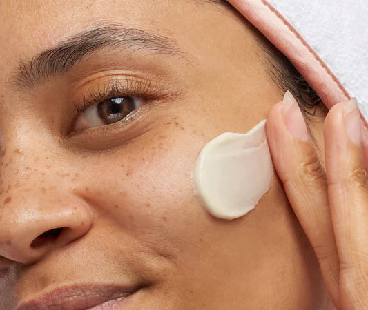 Peaux Sèches – Hydrater Sa Peau en Profondeur Avec la Skincare Coréenne