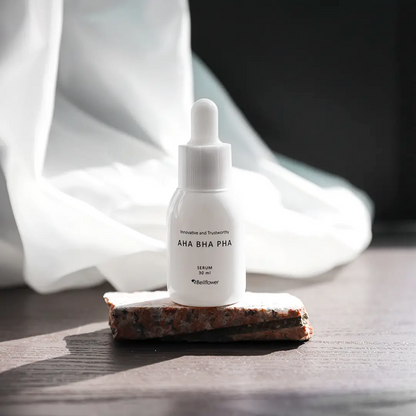 Bellflower - Sérum exfoliant doux aux acides pour une peau lisse